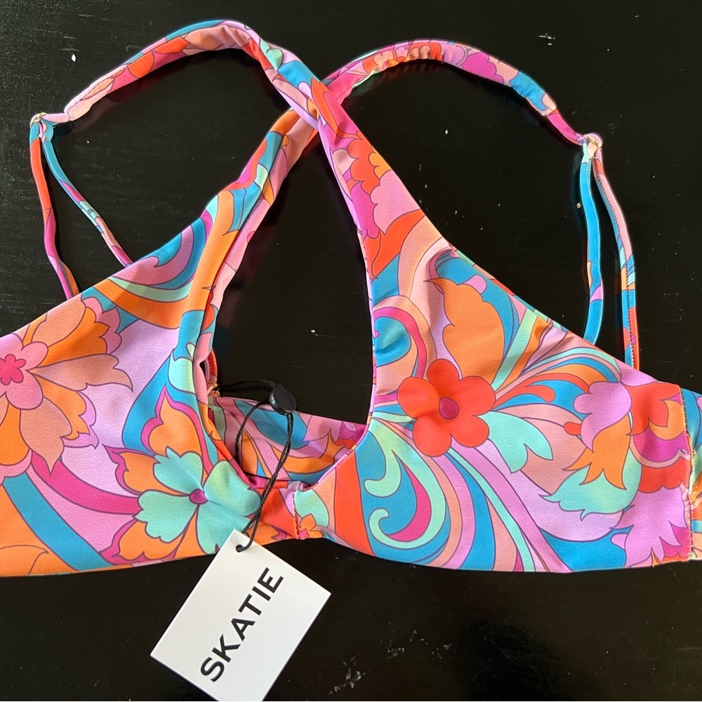 Skatie Lanai Jasmine swimsuit TOP